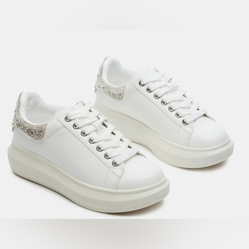 New Steve Madden Gasp Rhinestone Sneaker Women’s Size: 8